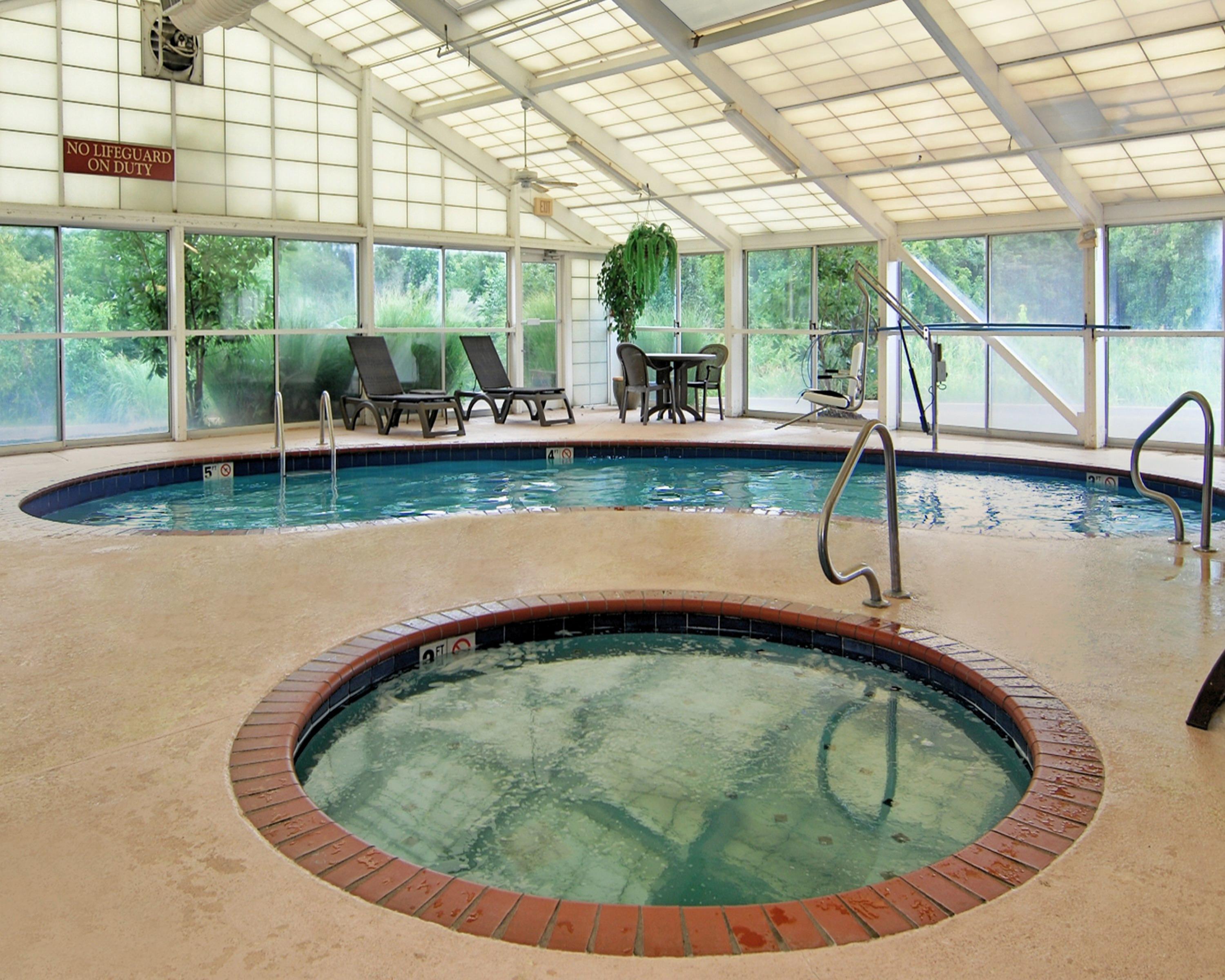 La Quinta Inn & Suites By Wyndham Memphis I-240 Extérieur photo