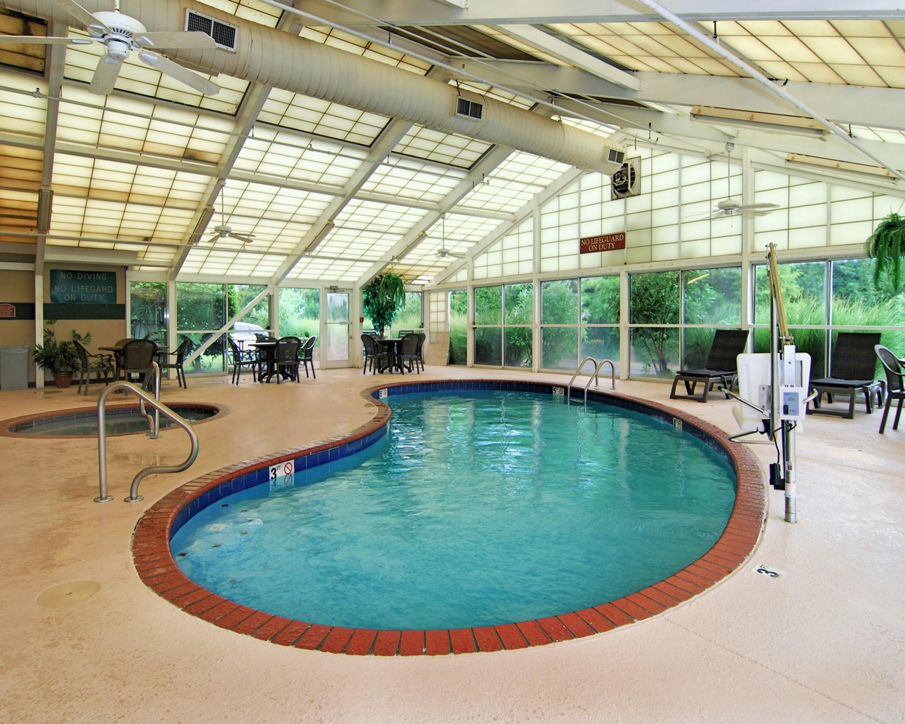 La Quinta Inn & Suites By Wyndham Memphis I-240 Extérieur photo