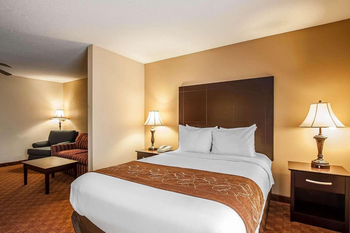 La Quinta Inn & Suites By Wyndham Memphis I-240 Extérieur photo