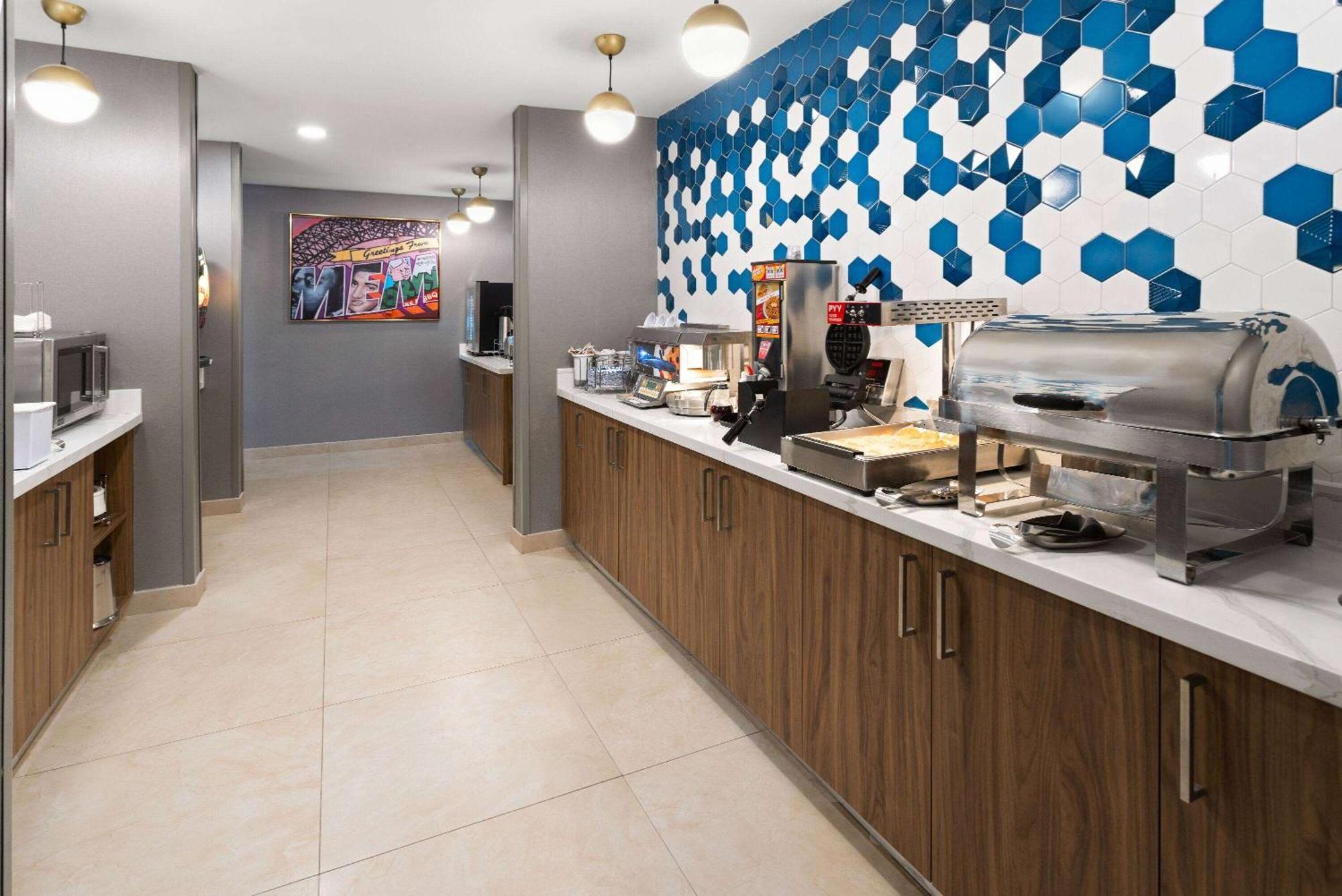 La Quinta Inn & Suites By Wyndham Memphis I-240 Extérieur photo